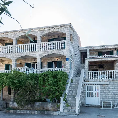 Bozovic Apartman